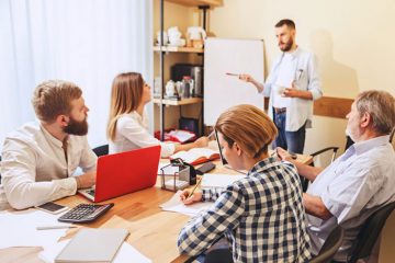 réunion de conseil sur le bien être en entreprise à Lens